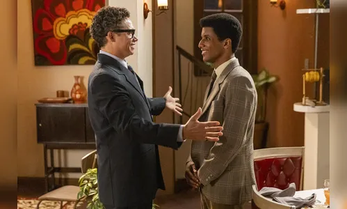 Carlito (Caio Cabral) e Érico (Silvero Pereira)
