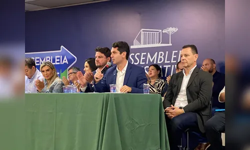 Arapongas recebe deputados estaduais na Assembleia Itinerante