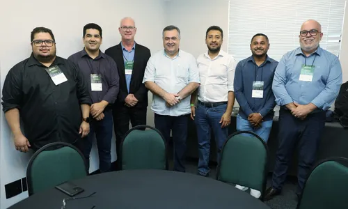 Beto Preto atende lideranças municipais no Paraná Mais Cidades