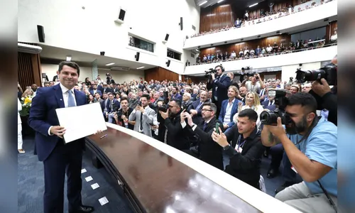 Deputado Alexandre Curi é empossado presidente da Assembleia