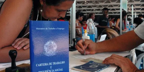 Sine Londrina fica localizado na Rua Pernambuco, no centro da cidade
