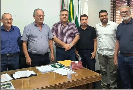 Também fez parte da agenda um encontro com o prefeito de Jandaia do Sul, Ditão Pupio