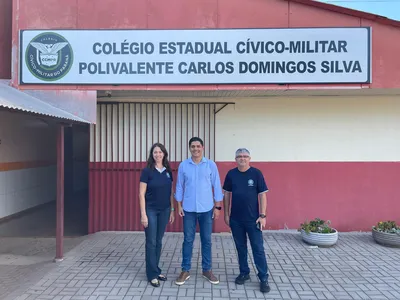 A diretora Viviane Zanon Costa e o professor Hélio acompanharam o processo de liberação da verba, que será utilizada para melhorias na estrutura da escola.