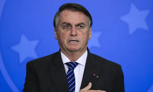 'Só depois de morto indico outro candidato', diz Bolsonaro
