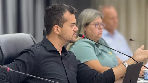 Danylo apresentou requerimento cobrando a Sanepar