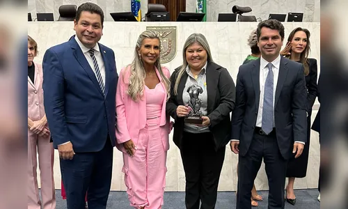 Vereadora Eliana Rocha é homenageada na Assembleia Legislativa