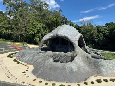 Gruta de Nossa Senhora de Lourdes no parque da redenção