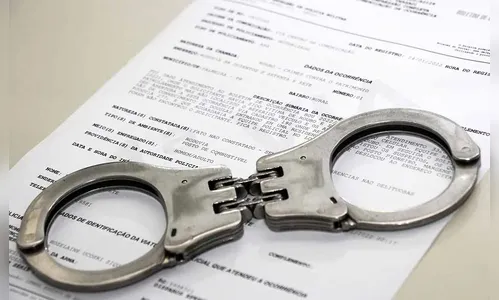 Homem com mandado de prisão por roubo é preso em Arapongas