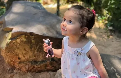 Maria Cecília Lopes Gardasz, 1 ano e 8 meses