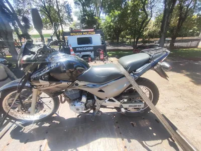 Motocicleta Honda/NX-4 Falcon estava com os números do chassi e do motor apagados