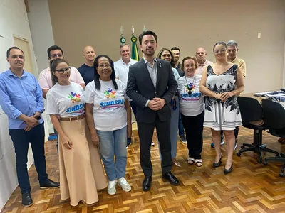 Rodolfo Mota com representantes do Sindspa
