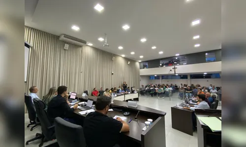 Câmara aprova salário mínimo dos servidores e novas gratificações