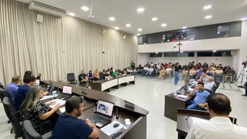 Sessão ordinária desta segunda-feira (17)
