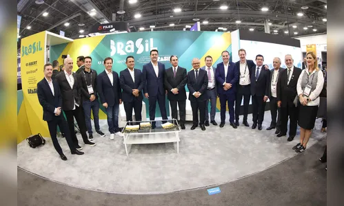 Nos EUA, Ratinho Jr apresenta destaques do Paraná à radiodifusores