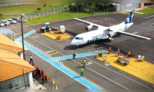 Azul suspende voos em cidade do Paraná e gera indignação; entenda