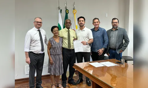 Após 11 anos, Baré assume cargo de pintor em concurso de Apucarana