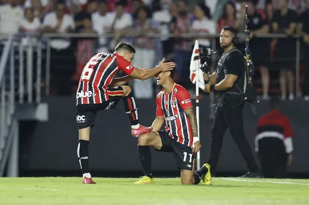 Botafogo e São Paulo se enfrentam no "Nilton Santos"