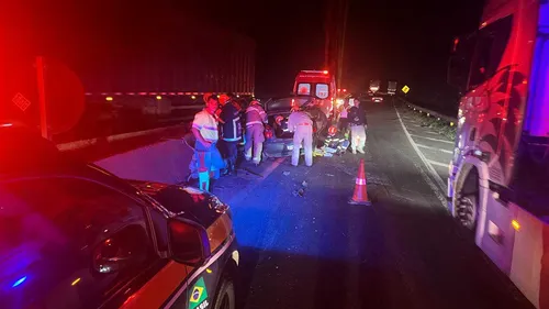 Colisão frontal foi  na noite de quarta-feira (26), em Ortigueira