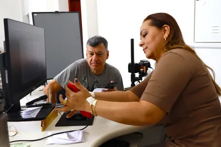 O Fórum Eleitoral de Arapongas atende de segunda a sexta-feira, a partir de 12h até às 18h