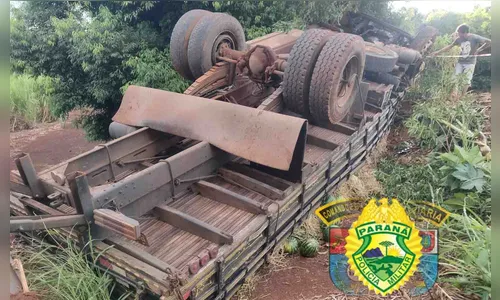 Motorista de caminhão de 38 anos morre após capotamento na PR-092