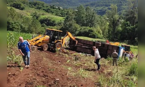 Acidente com ônibus com estudantes deixa sete mortos no RS