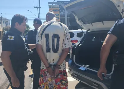 Os bandidos e o gerente, que apresentou as imagens das câmeras de segurança, foram conduzidos à 17ª Subdivisão Policial de Apucarana (17ª SDP)
