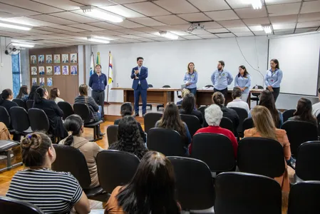 Professores se apresentaram nesta quarta