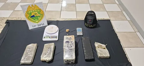 Rotam apreendeu 3,8 quilos de maconha e porção de crack