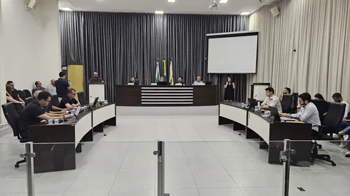 Sessão ordinária foi realizada nesta noite de segunda