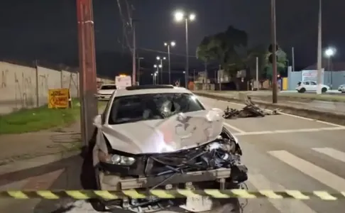 Uma delas teria ingerido bebida alcoólica enquanto a outra, que não bebeu, se apresentou como motorista do veículo. No entanto, testemunhas disseram que ela trocou de lugar com a amiga