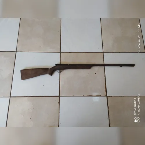 Homem ameaça se matar caso esposa peça divórcio: "Não vivo sem ela"