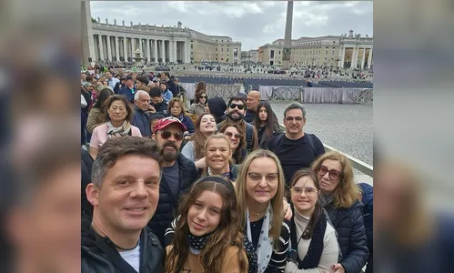 Morte do Papa Francisco marca viagem de família apucaranense em Roma