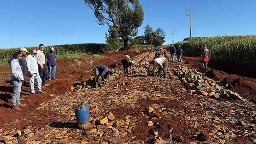 Ivaiporã prevê conclusão da obra na estrada do Pindauvinha em junho