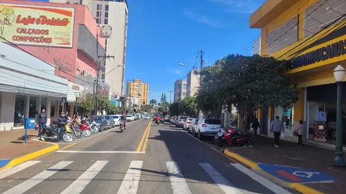 Não deve haver a presença de chuva, e o dia será ensolarado