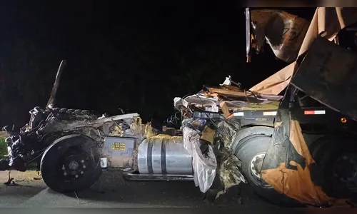 Engavetamento com cinco veículos deixa jovem de 24 anos morto no PR