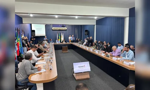 Amuvi recebe secretários estaduais durante reunião em Apucarana