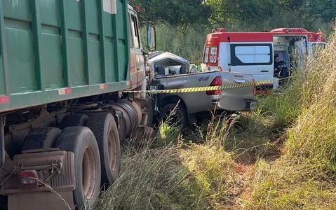 Acidente ocorreu na tarde de segunda-feira (19) na região central de Goiás