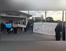 Moradores de Aricanduva protestam contra mau cheiro causado por granja