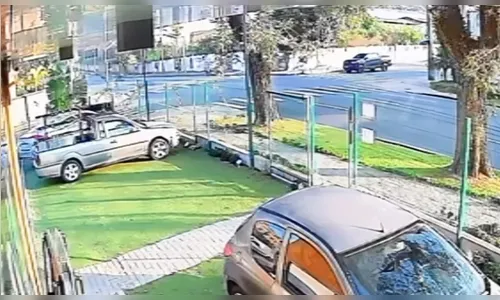Motociclista morre após colisão contra caminhonete; veja flagrante