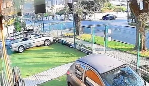 Acidente foi registrado por imagens de monitoramento