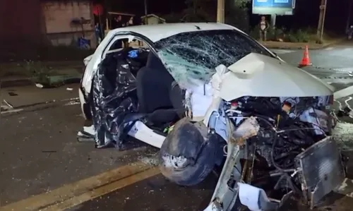 Uma pessoa morre e quatro ficam feridas após grave acidente no PR