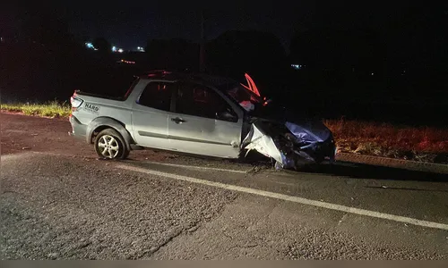 Motorista de Fiat Strada bate em guard-rail de pontilhão em Apucarana
