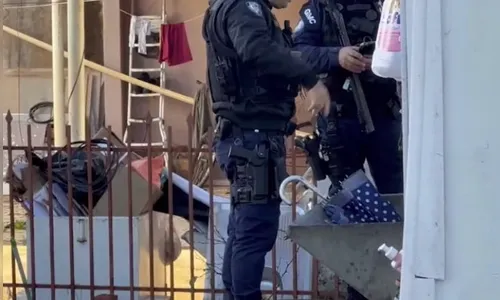 Homem é trancado em casa de prostituição por dívida de bebida no PR
