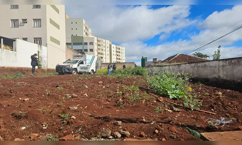 Corpo de homem é encontrado em terreno no centro de Apucarana