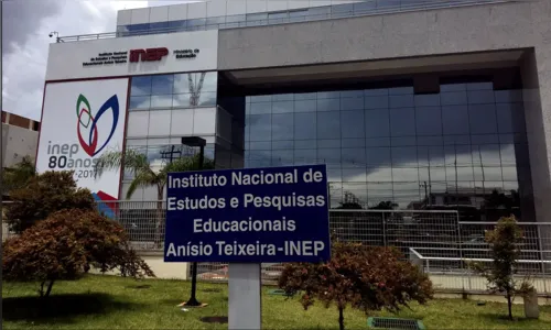 MEC paga até R$ 864 por dia a certificador do Enem e da PND
