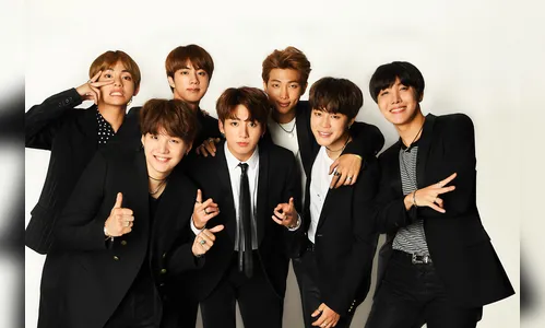 Cantores do grupo de K-Pop são liberados das Forças Armadas