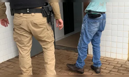 Homem preso por fazer sexo com galinhas é investigado em Cascavel