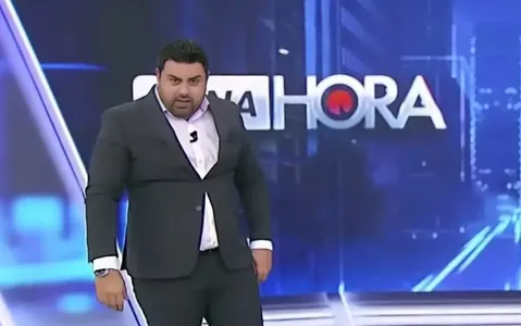 O "Tá na Hora" segue normalmente na programação do SBT, enquanto as especulações sobre o possível retorno do "Aqui Agora", com apresentação de Macedão, perdem força a cada dia.