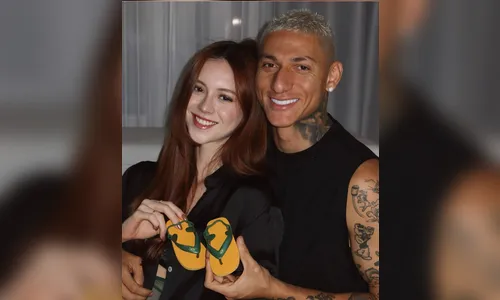 O jogador usou o story do Instagram para dizer que está tudo pronto para a chegada do filho