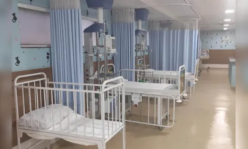 PR aumenta leitos hospitalares para atender casos de síndrome respiratória